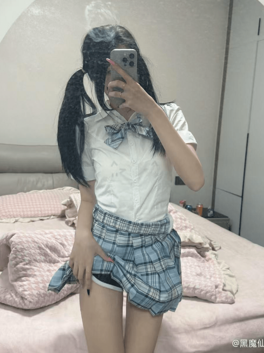 抖音黑魔仙私密图集合集【150图14视频】 1 1