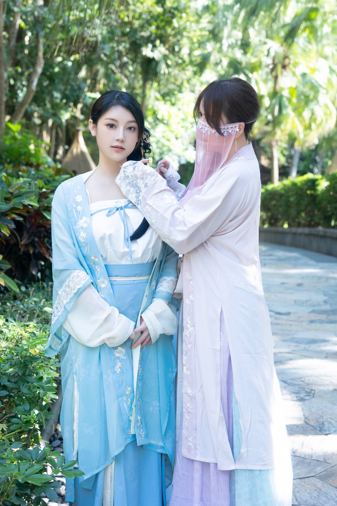 豆瓣酱秀人内部私购无水印套图9套8GB