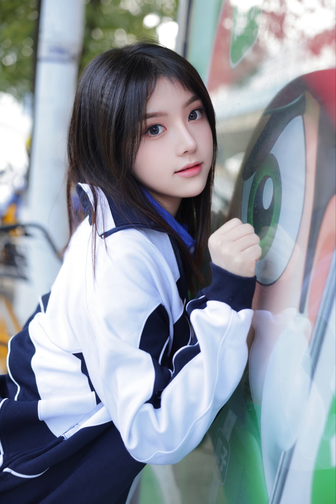 豆瓣酱秀人网内部私购无水印写真套图9套8GB