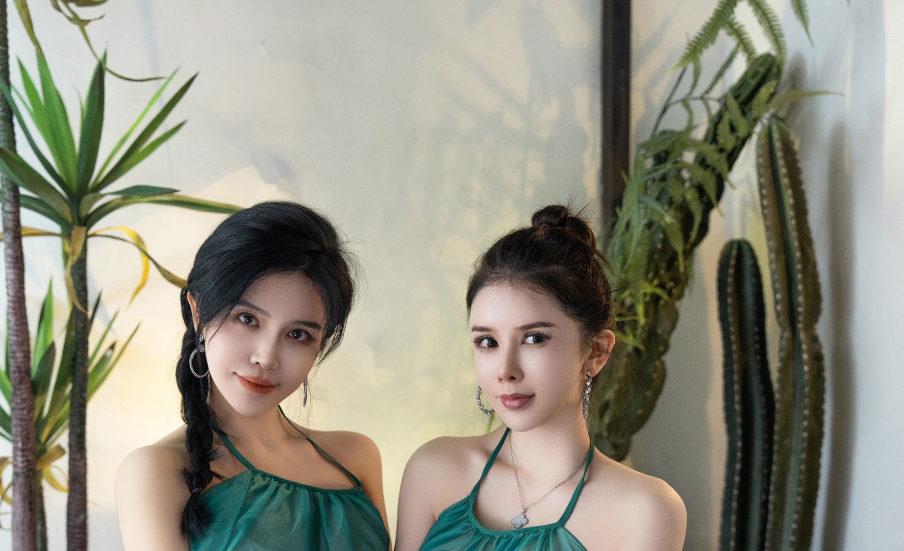 李丽莎无水印私购写真合集 8套13GB 1 1