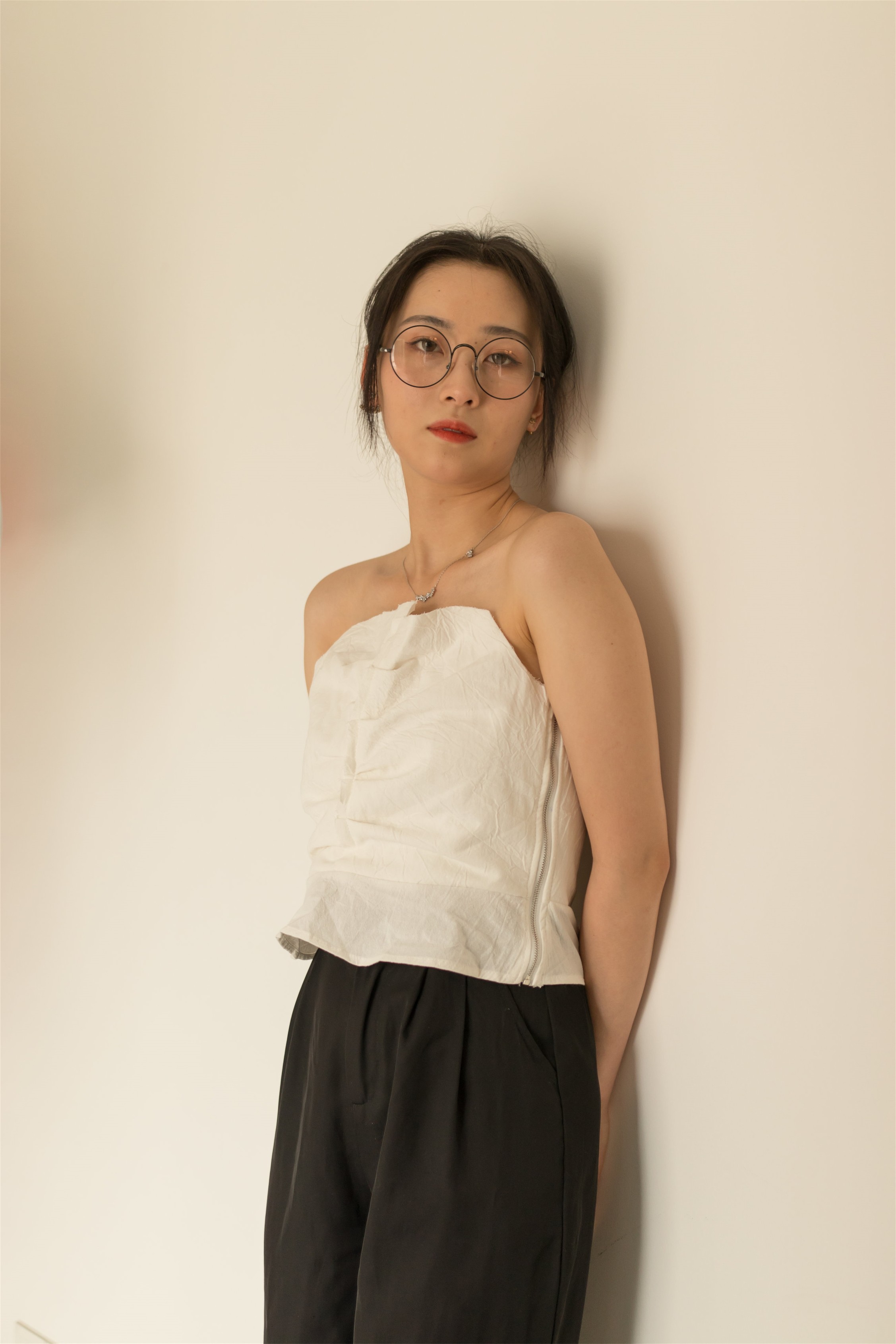 国模美女4K写真私拍合集MOE58-70系列13套