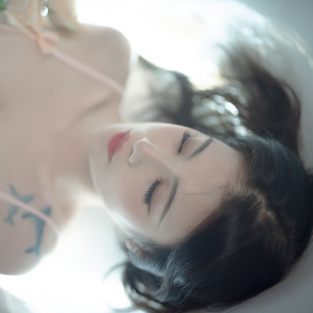 大梨子一米八高挑模特写真合集38套12GB打包下载