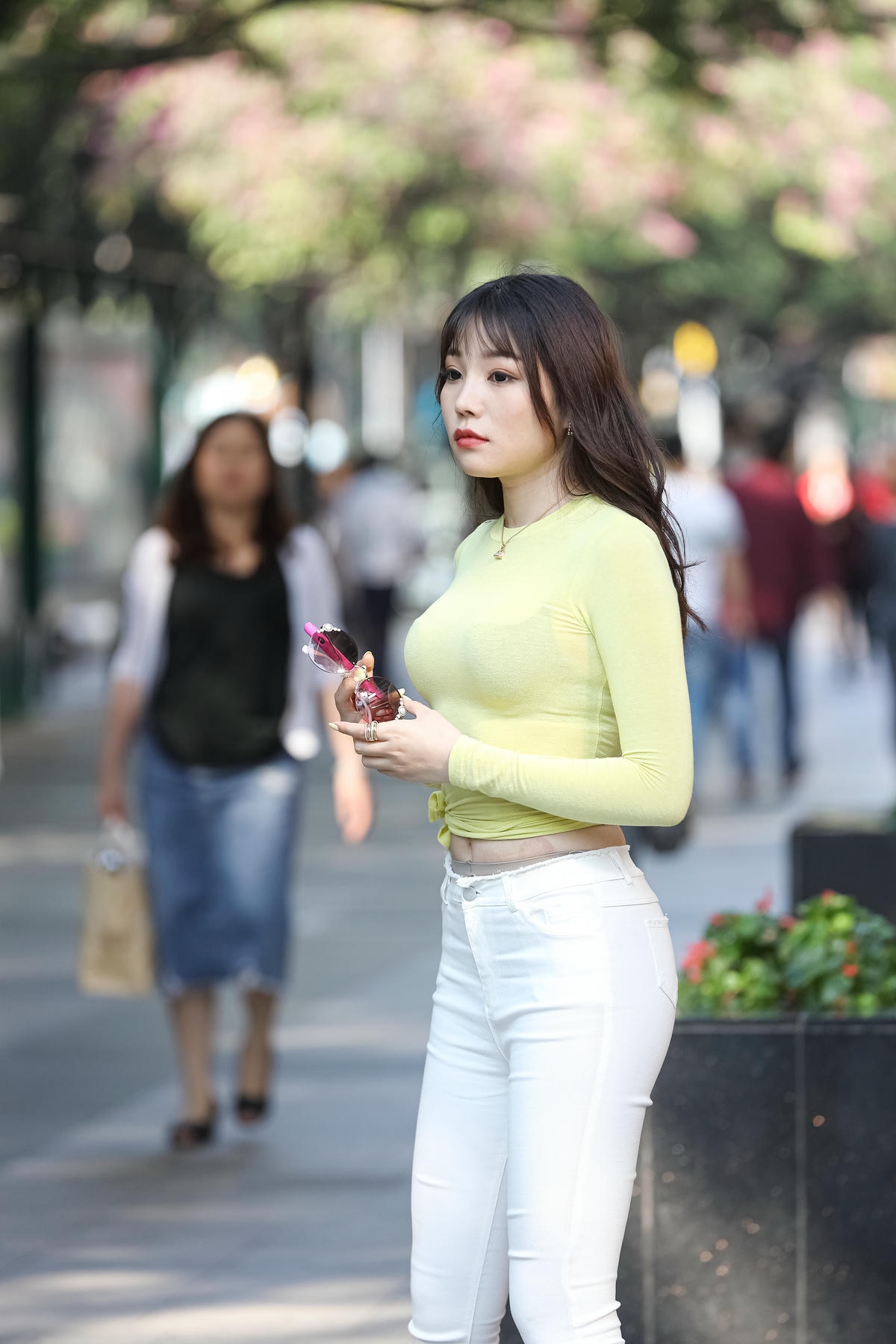 芝芝Booty柔情街拍 | 范家镜中175图+10GB视频 2 2